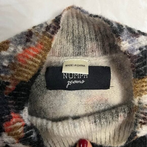 Cozy Numph sweater size small - Picture 2 of 2